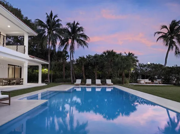 2770 Sunset Dr, Miami Beach, FL 33140
