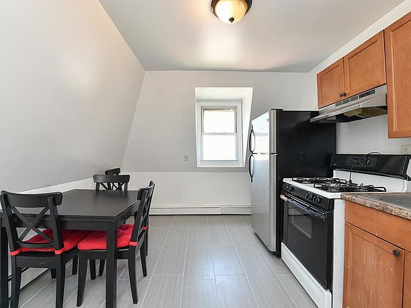 2nd image of 3709 Kennedy Blvd #4