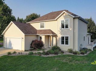 1017 Virgin Lake Dr, Stoughton, WI 53589