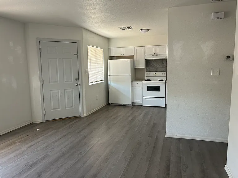 1154 W Dragoon Cir #1154 — Photo 5