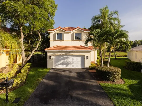 4275 Ironwood Ct, Weston, FL 33331