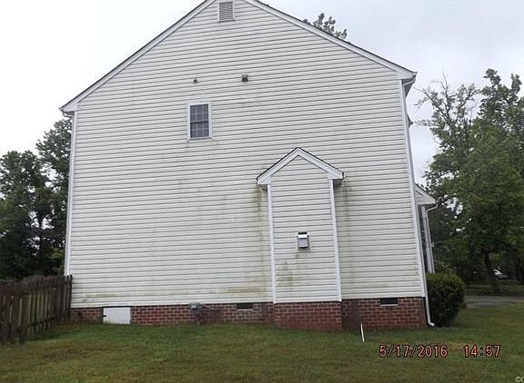 3rd image of 14001 Lyndhurst Dr