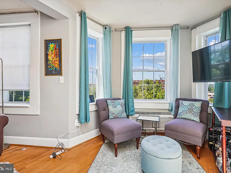 1125 Maryland Ave NE #16 — Photo 8