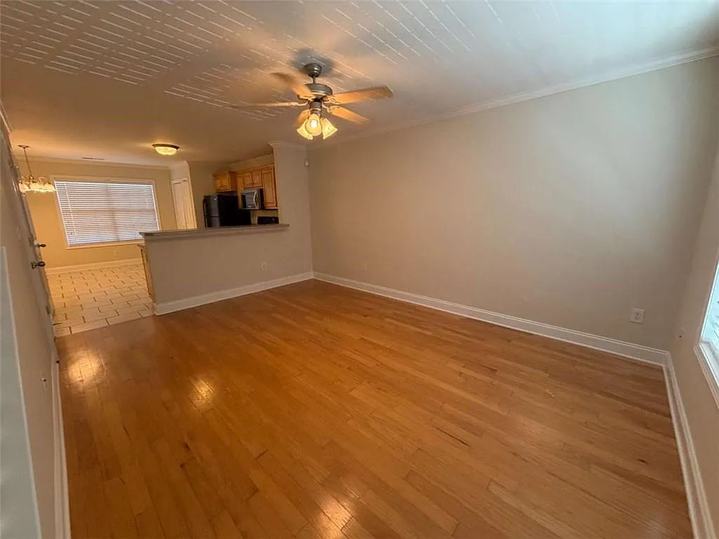 2 bed, 2.5 bath, 1088 sqft, $1,350 — Photo 3