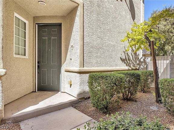 2nd image of 3920 Sweet Pine St Unit 102