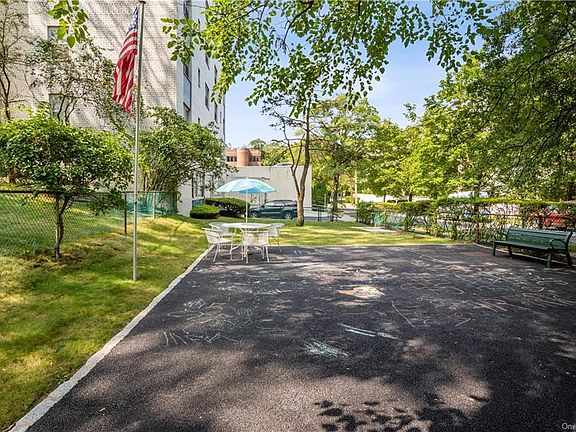 3rd image of 499 N Broadway APT 6M