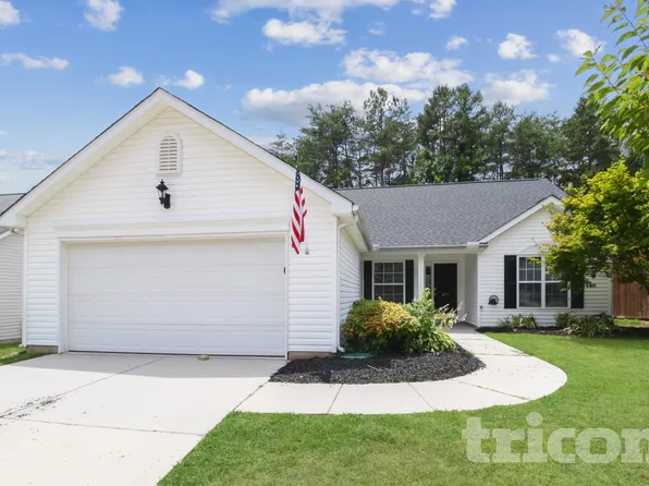 614 Walnut Crossing Dr, Whitsett, NC 27377