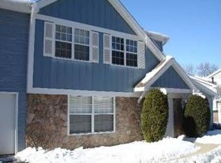 1536 Timber Trl, Wheaton, IL 60189