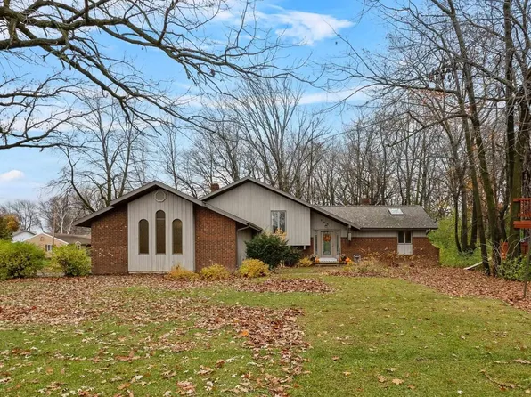 969 Woodland Dr, Menasha, WI 54952