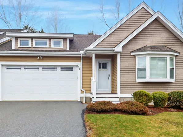 54 Veterans Way, Hampstead, NH 03841