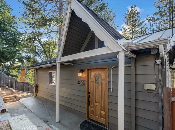 32061 Pine Cone Dr, Running Springs, CA 92382