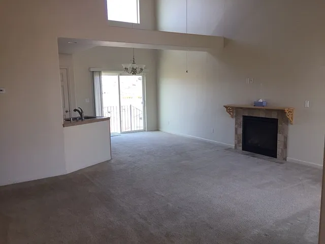 Building Photo - 3465 Ridgecrest Dr