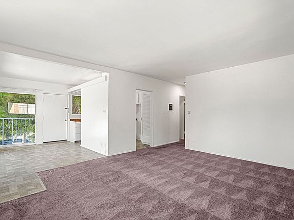 2nd image of 811 Cory Dr #5