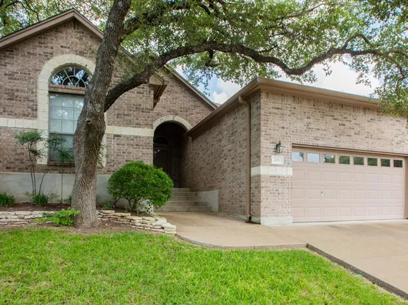 205 E Creekview Dr, Fredericksburg, TX 78624