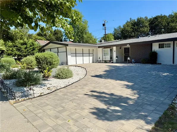 12122 Bradford Pl, Granada Hills, CA 91344