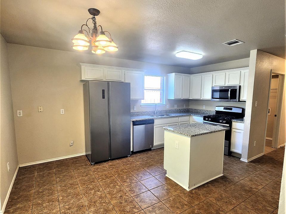 1st image of 2686 Bradley Ln