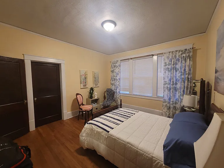 128 S Capitol Pkwy — Photo 19