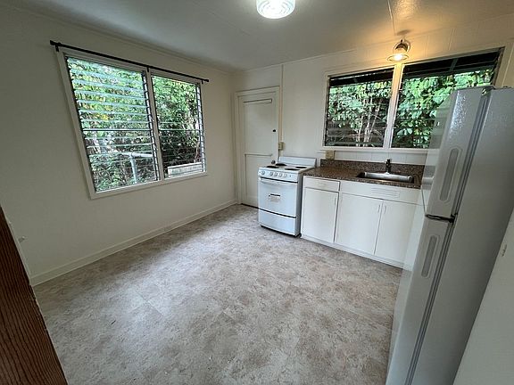 4th image of 2238 Aulii St