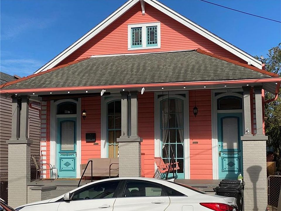 1st image of 532 Seguin St