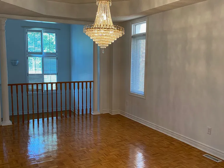 169 Matthew Dr #UPPER LEVEL — Photo 6
