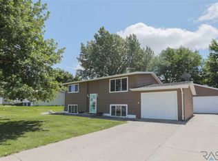 1107 W Main St, Beresford, SD 57004