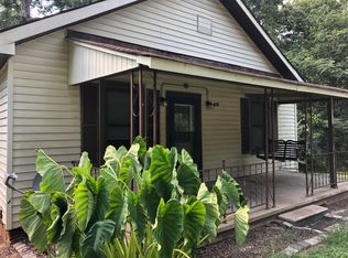 215 North St, Central, SC 29630