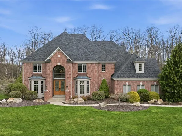 112 Mirage Dr, Cranberry Township, PA 16066