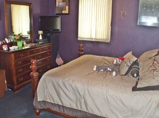 227 Bost Dr, West Mifflin, PA 15122