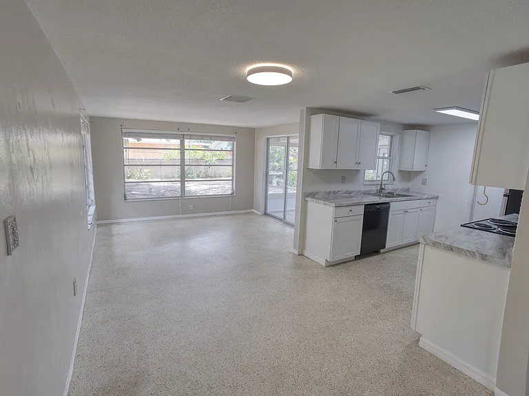 7808 Tropicana Dr — Photo 10