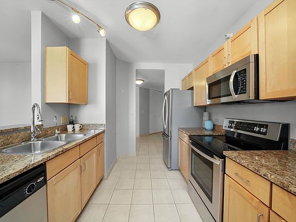 3rd image of 222 N Columbus Dr APT 2708