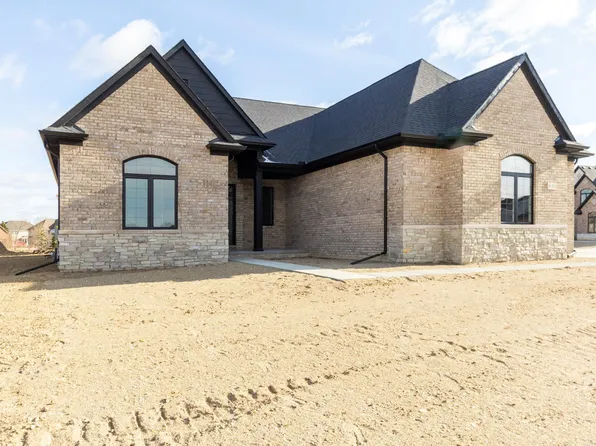 850 Marlayna Dr, Oxford, MI 48371