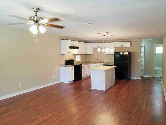 3rd image of 920 E Mlk Blvd