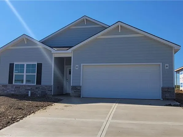 36425 W 102nd Pl, Desoto, KS 66018