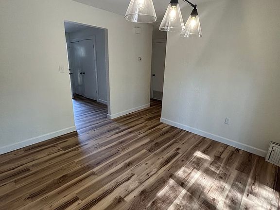 4th image of 1809 NE 31st Ave