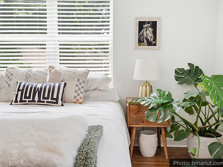 321 N Xenophon Ave — Photo 39