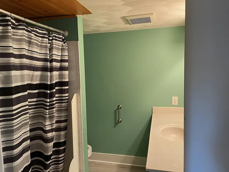 265 Dent St #3 — Photo 10