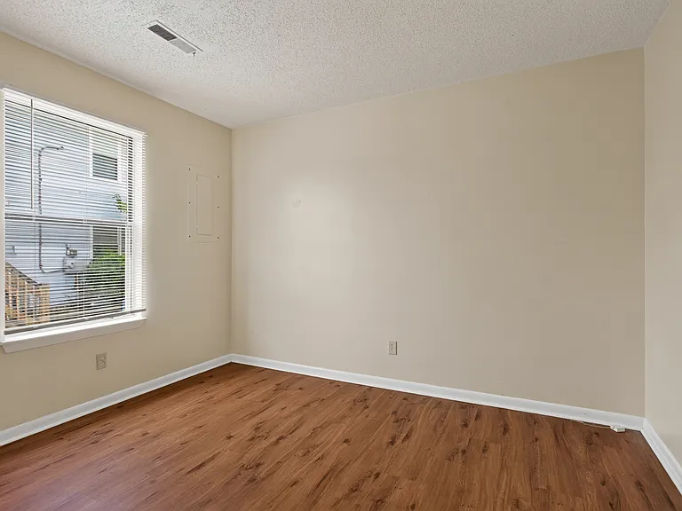 2344 Grandy Ave #B — Photo 8
