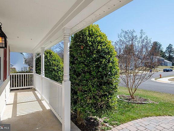 4th image of 8416 Braddock Way