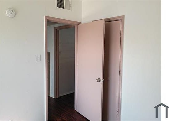 1st image of 4704 Clifton Ave