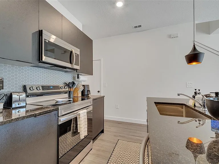 3205 Energy Dr — Photo 18