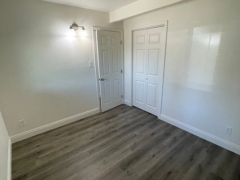 2833 N West Ave #2833 — Photo 13