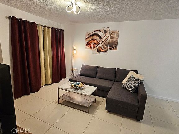 5th image of 2857 N Los Felices Rd