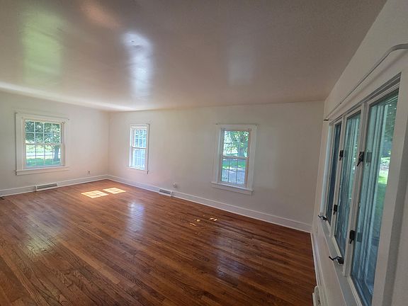 5th image of 183 State Farm Rd