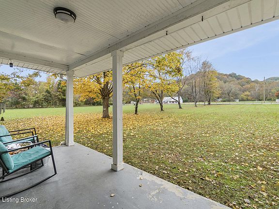 2nd image of 5180 Knob Creek Rd