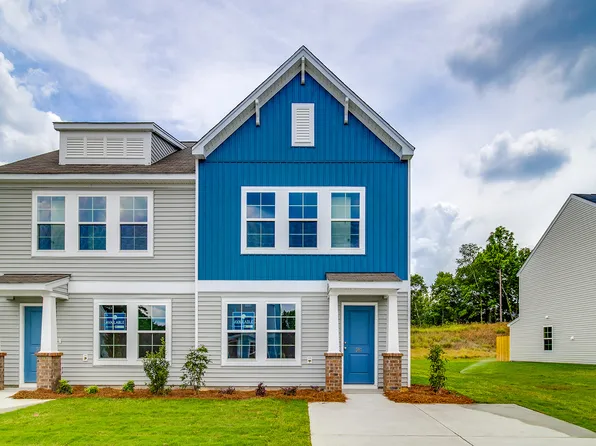 381 Channing Ct, Hopkins, SC 29061