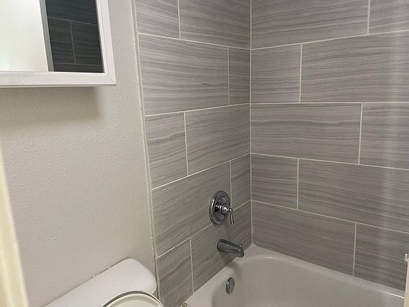 4th image of 382 E El Paso Ave Unit 101