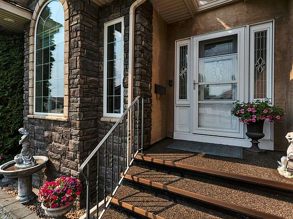 4th image of 26 S Alexander Cres