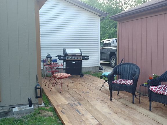 4th image of 9109 Island Dr