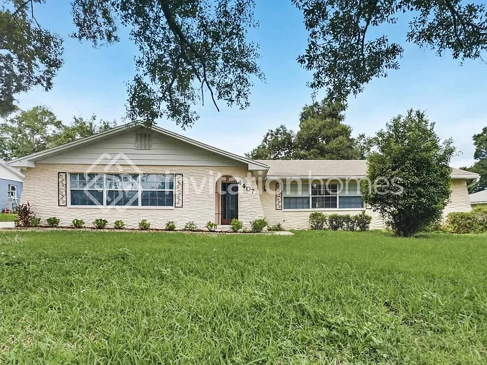 4407 Orangewood Loop E