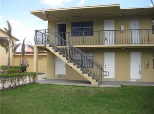 4590 SW 67th Ave APT 16, Miami, FL 33155